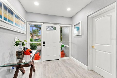 Villa ou maison à louer à Saint Pete Beach, Floride: 4 chambres, 202.25 m2 № 2405098 - photo 6