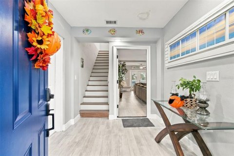 Villa ou maison à louer à Saint Pete Beach, Floride: 4 chambres, 202.25 m2 № 2405098 - photo 5