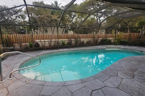 House in Miami Lakes, Florida 3 bedrooms, 195.75 sq.m. № 2009294 - photo 13