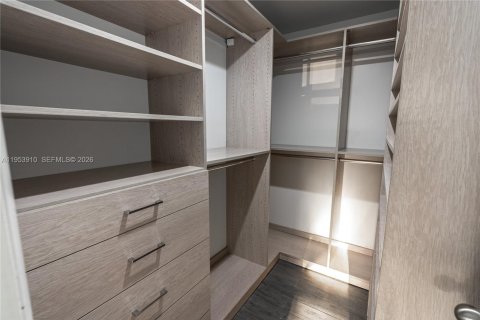 Купить виллу или дом в Майами-Лейкс, Флорида 3 спальни, 195.75м2, № 2009294 - фото 20