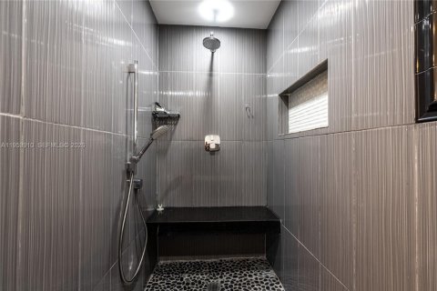 Купить виллу или дом в Майами-Лейкс, Флорида 3 спальни, 195.75м2, № 2009294 - фото 18