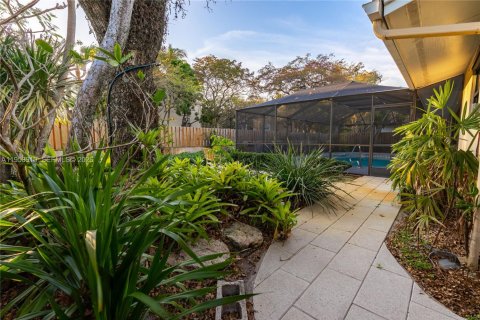 Купить виллу или дом в Майами-Лейкс, Флорида 3 спальни, 195.75м2, № 2009294 - фото 28