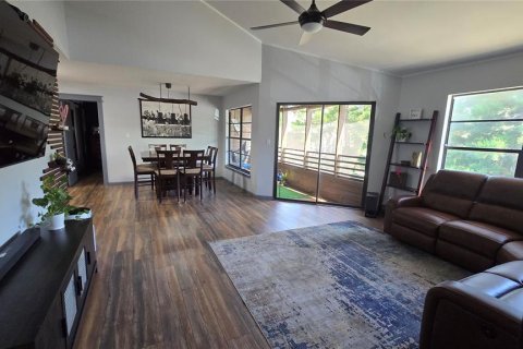 Copropriété à vendre à Palm Harbor, Floride: 2 chambres, 97.55 m2 № 2102140 - photo 2