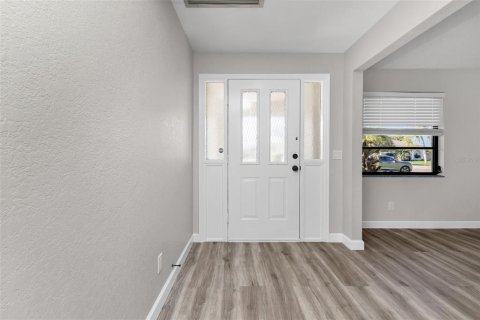 Villa ou maison à vendre à Punta Gorda, Floride: 3 chambres, 169.27 m2 № 2420467 - photo 8