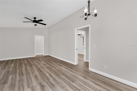 Villa ou maison à vendre à Punta Gorda, Floride: 3 chambres, 169.27 m2 № 2420467 - photo 19