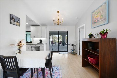 Villa ou maison à vendre à Port Charlotte, Floride: 3 chambres, 176.42 m2 № 2133715 - photo 10
