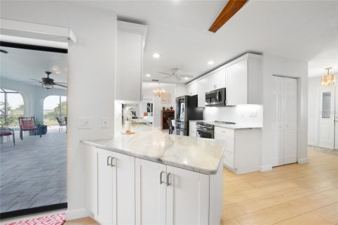 Villa ou maison à vendre à Port Charlotte, Floride: 3 chambres, 176.42 m2 № 2133715 - photo 15