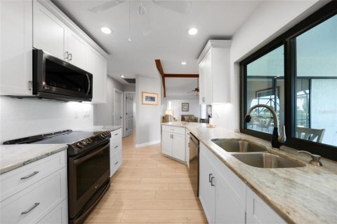Villa ou maison à vendre à Port Charlotte, Floride: 3 chambres, 176.42 m2 № 2133715 - photo 13