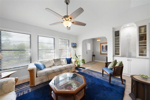 Villa ou maison à vendre à Port Charlotte, Floride: 3 chambres, 176.42 m2 № 2133715 - photo 6