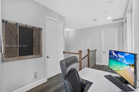 Купить виллу или дом в Купер-Сити, Флорида 4 спальни, 252.69м2, № 1991107 - фото 19