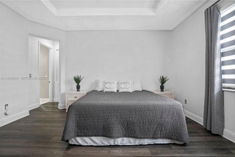 Купить виллу или дом в Купер-Сити, Флорида 4 спальни, 252.69м2, № 1991107 - фото 21