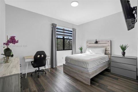 Купить виллу или дом в Купер-Сити, Флорида 4 спальни, 252.69м2, № 1991107 - фото 29