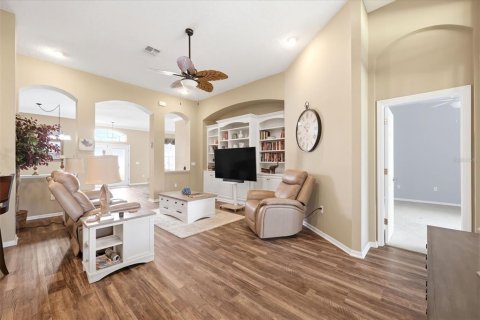 Villa ou maison à vendre à Spring Hill, Floride: 4 chambres, 215.44 m2 № 2107662 - photo 11