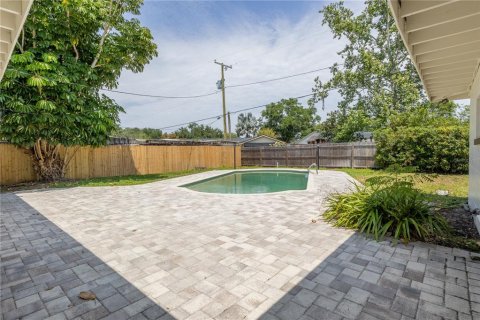 House in Maitland, Florida 4 bedrooms, 206.06 sq.m. № 1682929 - photo 17