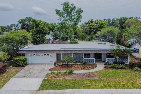 House in Maitland, Florida 4 bedrooms, 206.06 sq.m. № 1682929 - photo 5