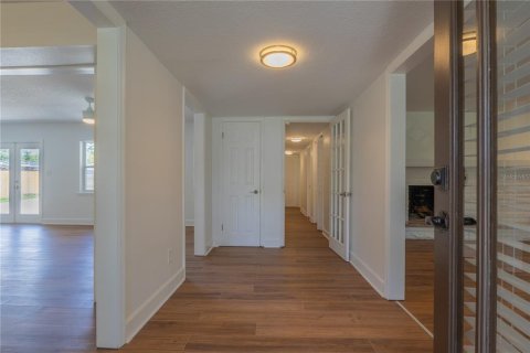 House in Maitland, Florida 4 bedrooms, 206.06 sq.m. № 1682929 - photo 30