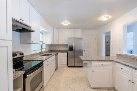 House in Maitland, Florida 4 bedrooms, 206.06 sq.m. № 1682929 - photo 22