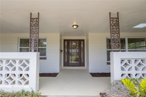 House in Maitland, Florida 4 bedrooms, 206.06 sq.m. № 1682929 - photo 2