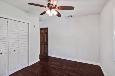 Villa ou maison à vendre à Fort Lauderdale, Floride: 3 chambres, 91.79 m2 № 1948624 - photo 9