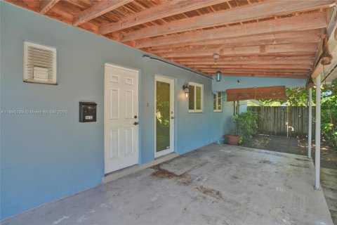 Villa ou maison à vendre à Fort Lauderdale, Floride: 3 chambres, 91.79 m2 № 1948624 - photo 17