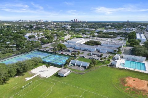 Купить виллу или дом в Форт-Лодердейл, Флорида 3 спальни, 102.94м2, № 1948624 - фото 26