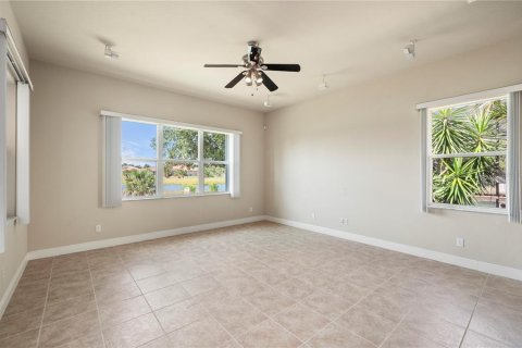 Villa ou maison à vendre à Punta Gorda, Floride: 3 chambres, 252.6 m2 № 2155790 - photo 25