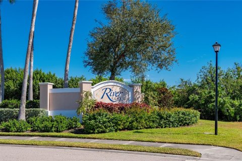 Villa ou maison à vendre à Punta Gorda, Floride: 3 chambres, 252.6 m2 № 2155790 - photo 2