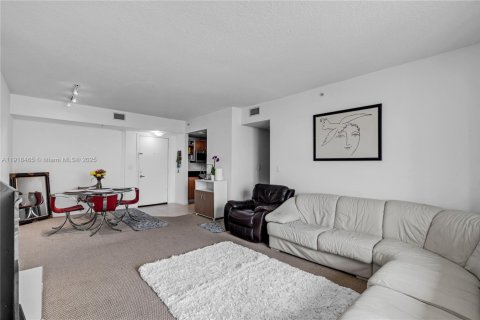 Купить кондоминиум в Авентура, Флорида 2 спальни, 109.53м2, № 1974366 - фото 12