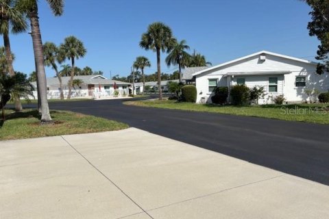 Condo in Bradenton, Florida, 2 bedrooms  № 1725330 - photo 3