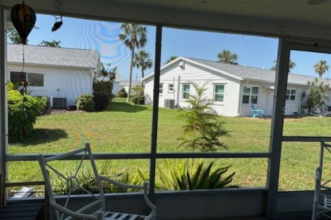 Condo in Bradenton, Florida, 2 bedrooms  № 1725330 - photo 30