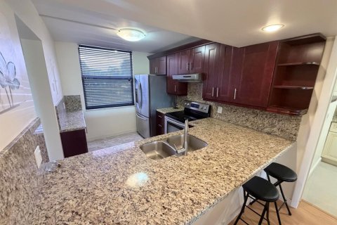 Condo in Davie, Florida, 2 bedrooms № 2086737 - photo 4