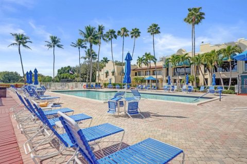 Condo in Davie, Florida, 2 bedrooms № 2086737 - photo 30
