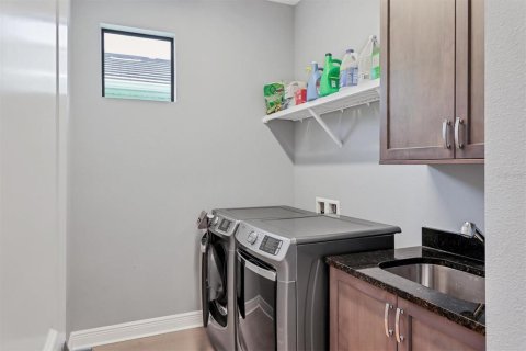 Casa en venta en Sarasota, Florida, 3 dormitorios, 200.39 m2 № 1744208 - foto 25
