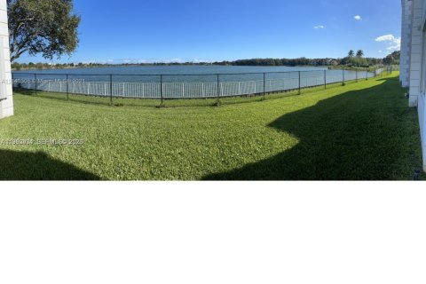 Copropriété à louer à Oakland Park, Floride: 2 chambres, 96.43 m2 № 2079871 - photo 19
