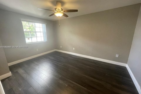 Copropriété à louer à Oakland Park, Floride: 2 chambres, 96.43 m2 № 2079871 - photo 15