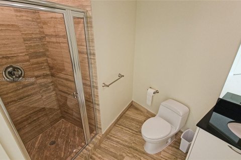 Condominio en alquiler en Sunny Isles Beach, Florida, 3 dormitorios, 216.18 m2 № 1841123 - foto 22