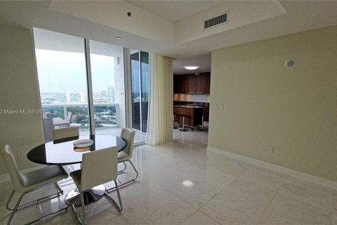 Condominio en alquiler en Sunny Isles Beach, Florida, 3 dormitorios, 216.18 m2 № 1841123 - foto 5