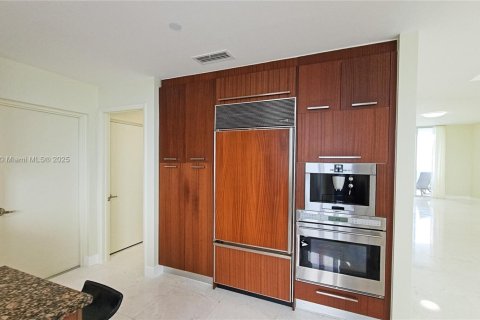 Condominio en alquiler en Sunny Isles Beach, Florida, 3 dormitorios, 216.18 m2 № 1841123 - foto 8