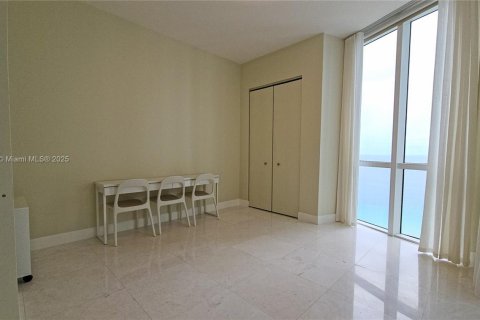 Condominio en alquiler en Sunny Isles Beach, Florida, 3 dormitorios, 216.18 m2 № 1841123 - foto 25