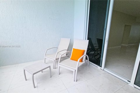 Condominio en alquiler en Sunny Isles Beach, Florida, 3 dormitorios, 216.18 m2 № 1841123 - foto 23