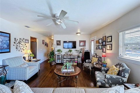Casa en venta en Lakeland, Florida, 3 dormitorios, 219.81 m2 № 2118469 - foto 5