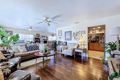 Casa en venta en Lakeland, Florida, 3 dormitorios, 219.81 m2 № 2118469 - foto 4