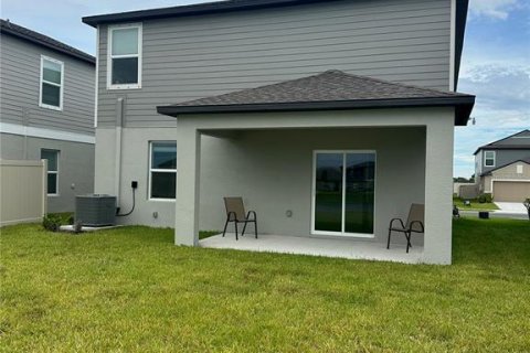 Villa ou maison à louer à Parrish, Floride: 4 chambres, 173.73 m2 № 2402873 - photo 2