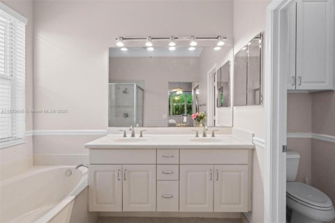 Casa en venta en Weston, Florida, 4 dormitorios, 174.28 m2 № 1783911 - foto 23