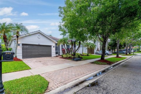 Casa en venta en Weston, Florida, 4 dormitorios, 174.28 m2 № 1783911 - foto 2