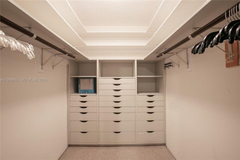 Купить кондоминиум в Майами, Флорида 2 спальни, 215.53м2, № 2027697 - фото 21