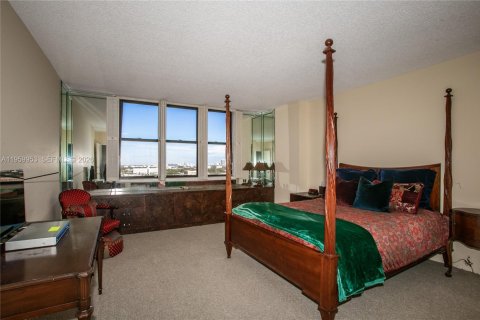 Купить кондоминиум в Майами, Флорида 2 спальни, 215.53м2, № 2027697 - фото 17