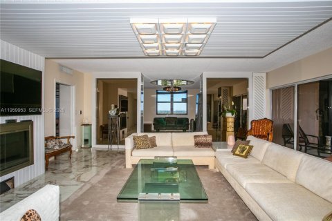 Купить кондоминиум в Майами, Флорида 2 спальни, 215.53м2, № 2027697 - фото 8