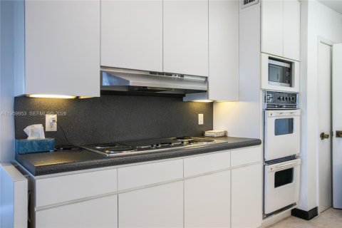 Купить кондоминиум в Майами, Флорида 2 спальни, 215.53м2, № 2027697 - фото 5