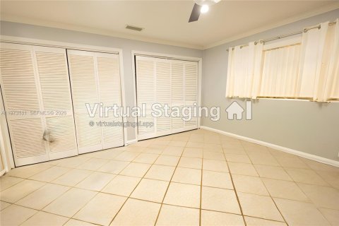 House in Southwest Ranches, Florida 5 bedrooms, 256.97 sq.m. № 2036510 - photo 19